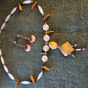 Elegant Gold and Cream Necklace and Earring Set